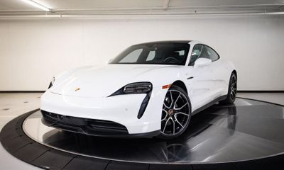 2024 Porsche Taycan