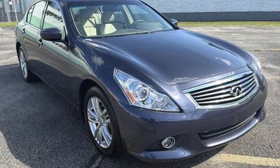 2011 Infiniti G37 Base