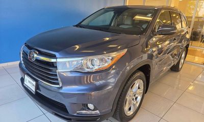 2015 Toyota Highlander Limited Platinum