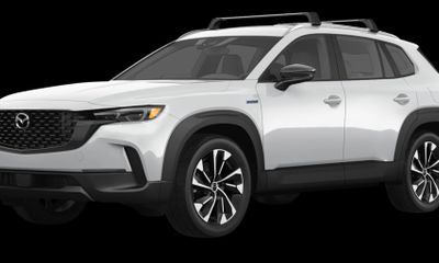 2025 Mazda CX-50 Premium Plus