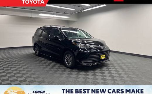 2026 Toyota Sienna XLE