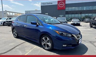 2022 Nissan Leaf SV