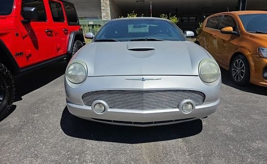 2005 Ford Thunderbird