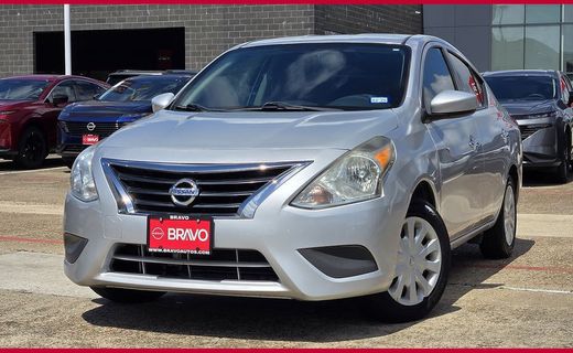 2016 Nissan Versa SV