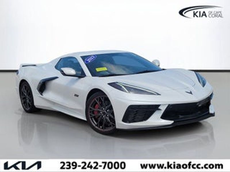 Representative 2025 Porsche 718 Boxster photo