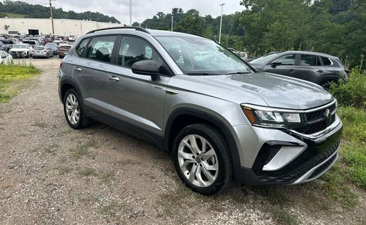 2023 Volkswagen Taos 4MOTION S