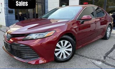 2018 Toyota Camry LE Hybrid