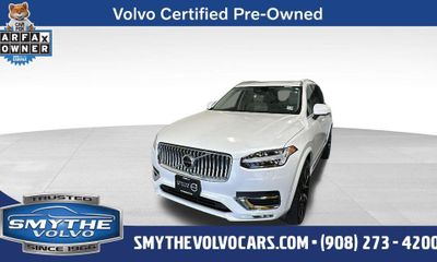 2023 Volvo XC90 Plus Bright