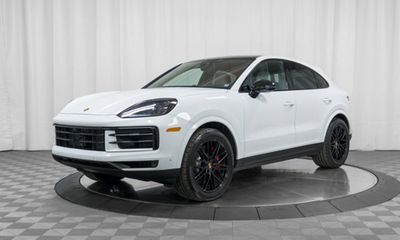 2025 Porsche Cayenne S