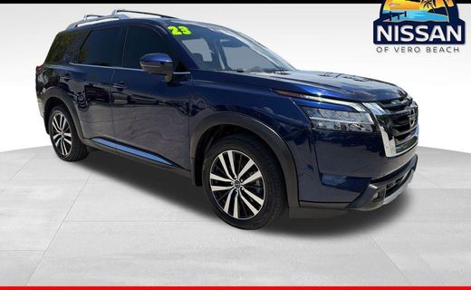 2023 Nissan Pathfinder Platinum