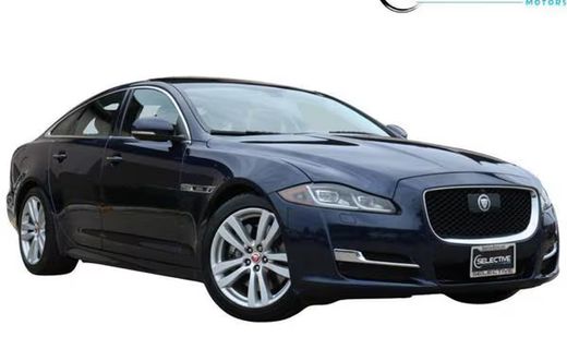 2017 Jaguar XJ