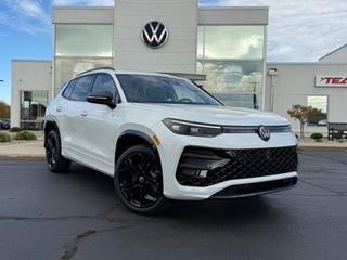 2026 Volkswagen Tiguan 4MOTION SE Black
