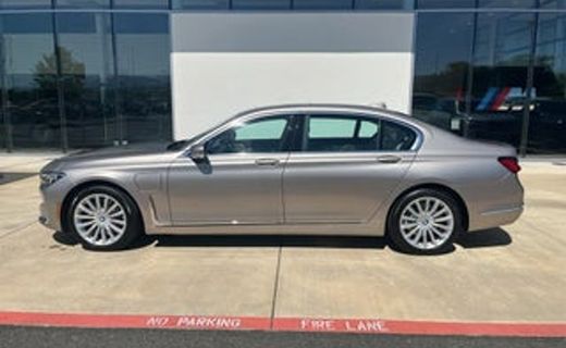 2021 BMW 745E xDrive