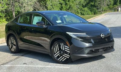 2026 Nissan Leaf SV