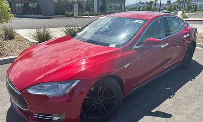 2016 Tesla Model S 75D