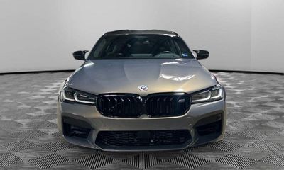 2023 BMW M5