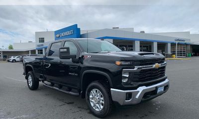 2026 Chevrolet Silverado HD LT