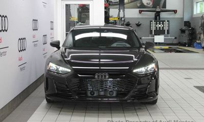 2022 Audi RS E-Tron GT Quattro