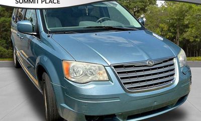 2009 Chrysler Town AND Country Touring