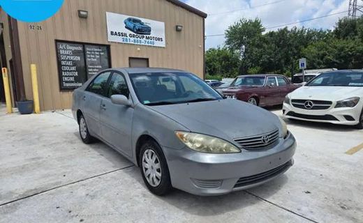 2005 Toyota Camry LE