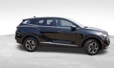 2023 Kia Sportage LX