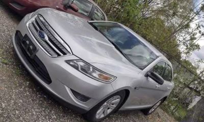 2012 Ford Taurus SE