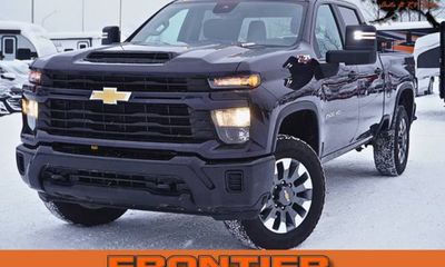 2024 Chevrolet Silverado HD Custom