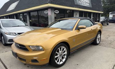 2010 Ford Mustang Base