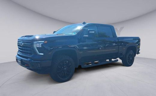 2025 Chevrolet Silverado HD LTZ