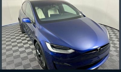 2023 Tesla Model X Plaid