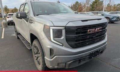 2024 GMC Sierra AT4