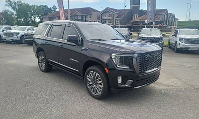 2023 GMC Yukon Denali Ultimate