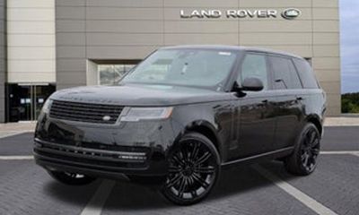 2026 Land Rover Range SE