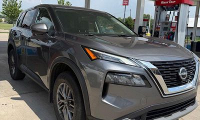 2022 Nissan Rogue S