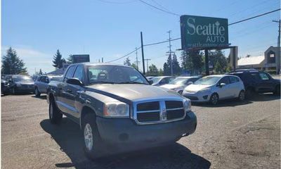 2005 Dodge Dakota ST
