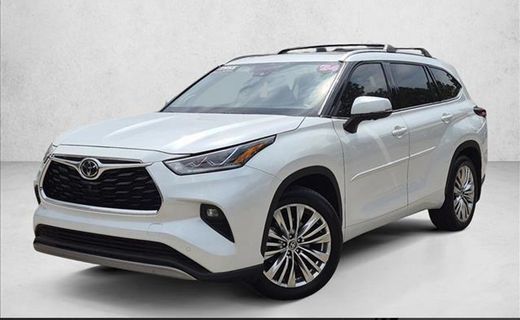 2024 Toyota Highlander XLE