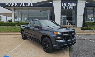 2020 Chevrolet Silverado Custom