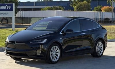 2017 Tesla Model X 90D