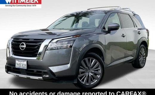 2023 Nissan Pathfinder SL