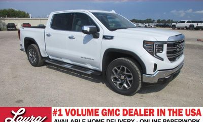 2026 GMC Sierra SLT
