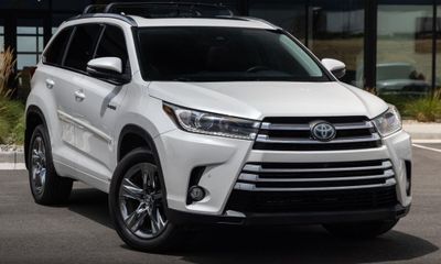 2017 Toyota Highlander LTD Platinum Hybrid