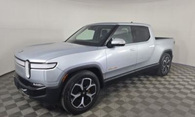 2024 Rivian R1T Adventure