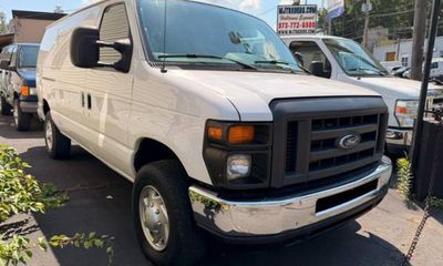 2012 Ford E-Series E 350 Super