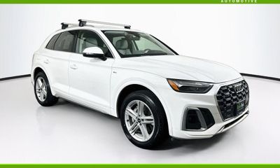 2022 Audi Q5 S Line E