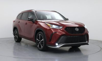 2021 Toyota Highlander XSE NAV JBL