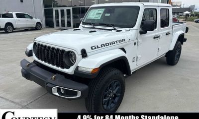 2026 Jeep Gladiator Sport