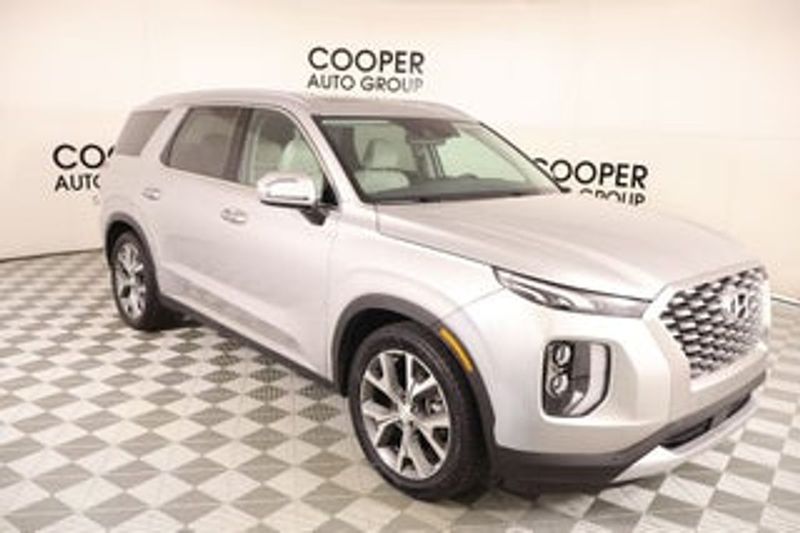 2022 Hyundai Palisade — a typically priced live listing