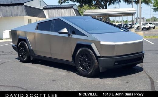 2025 Tesla Cybertruck Base