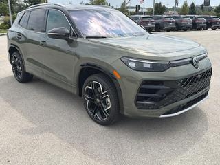 2026 Volkswagen Tiguan 4Motion SEL R