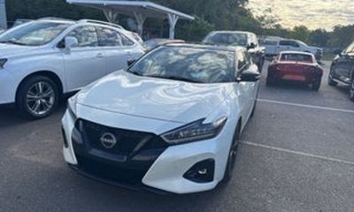 2023 Nissan Maxima SR